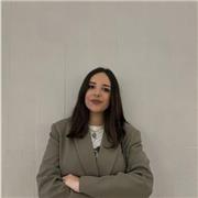 Profesora titulada en educación primaria con mención en educación especial y teología católica